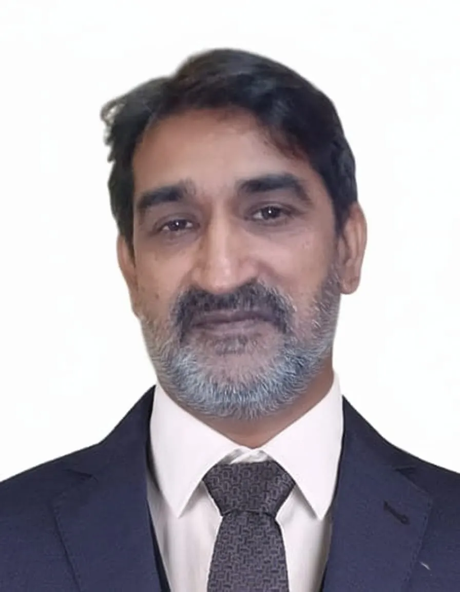 Senior Faculty Kapil Dev